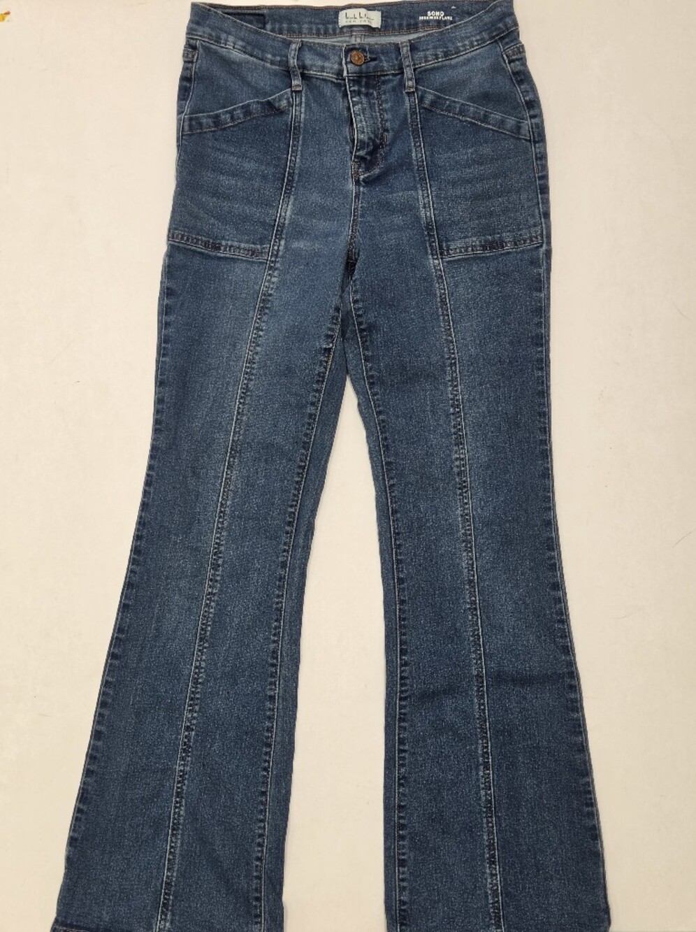 Nicole Miller Soho High rise Flare medium wash y2k 2000s size 4